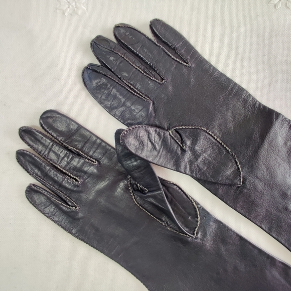 Black Leather Designer Gloves, Marcel Wagner Original Vintage, Cut Work on Back - Picture 6 of 10